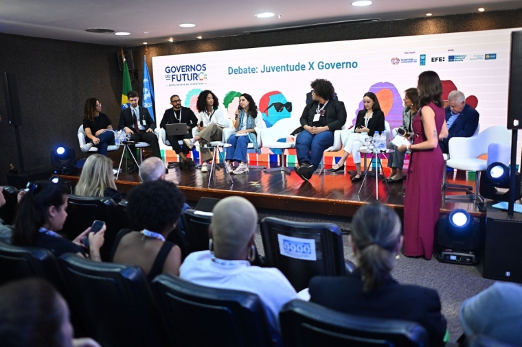 Jóvenes de América Latina exigen cambiar la política tradicional
